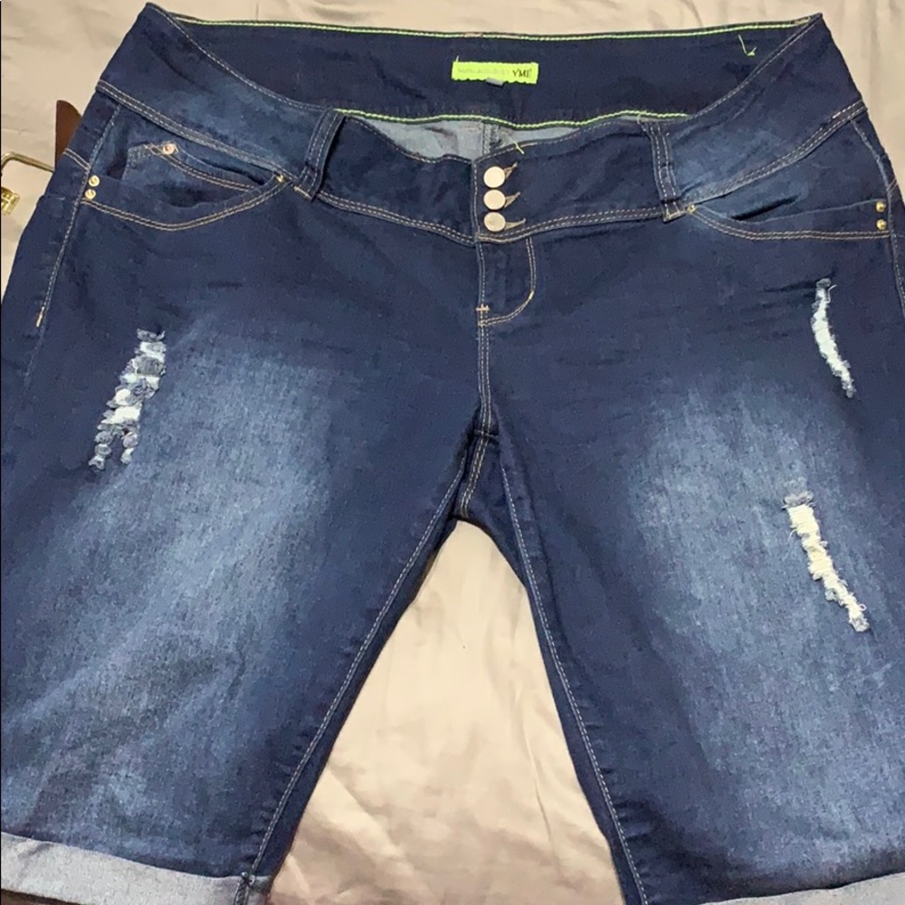 YMI Bermuda shorts